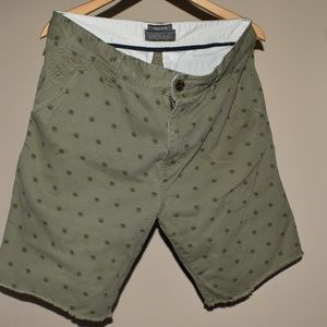 Men’s weed shorts
